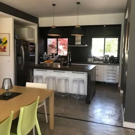 Maison D'architecte Entre Nimes Et Montpellier מלון *