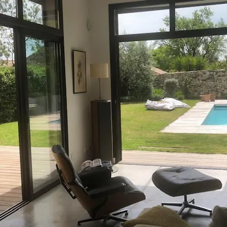 מלון Maison D'architecte Entre Nimes Et Montpellier *
